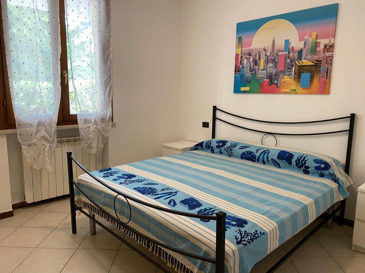 La Lanterna - Appartamenti In Residence Con Piscina Desenzano del Garda Extérieur photo